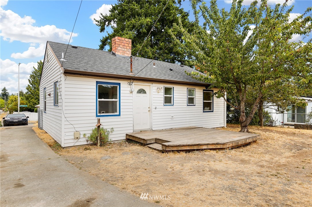 3127 Southwest Roxbury Street Seattle, WA 98126 - Photo 15 of 17 Gallery Image 15