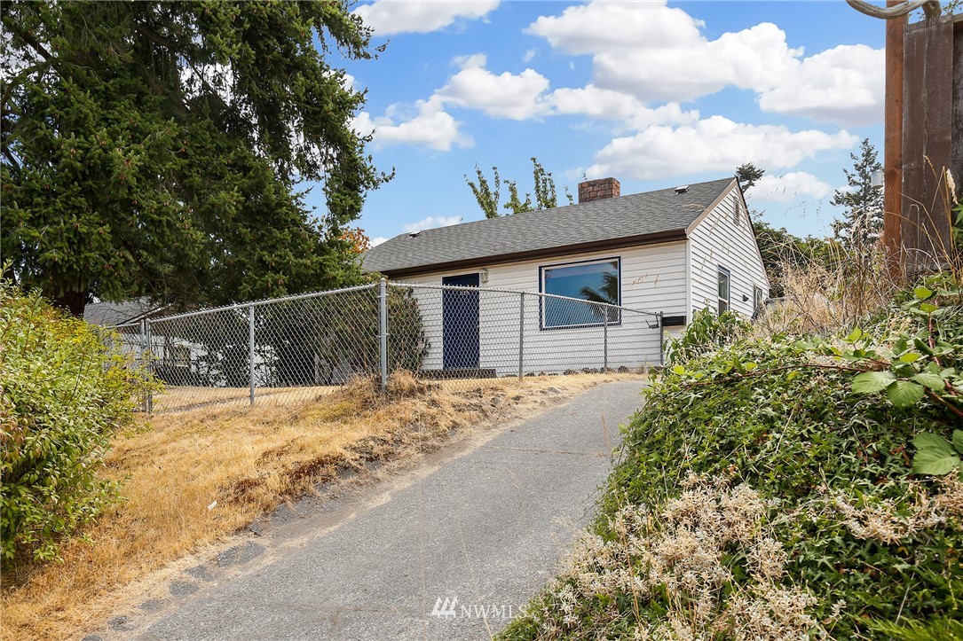 3127 Southwest Roxbury Street Seattle, WA 98126 - Photo 17 of 17 Gallery Image 17
