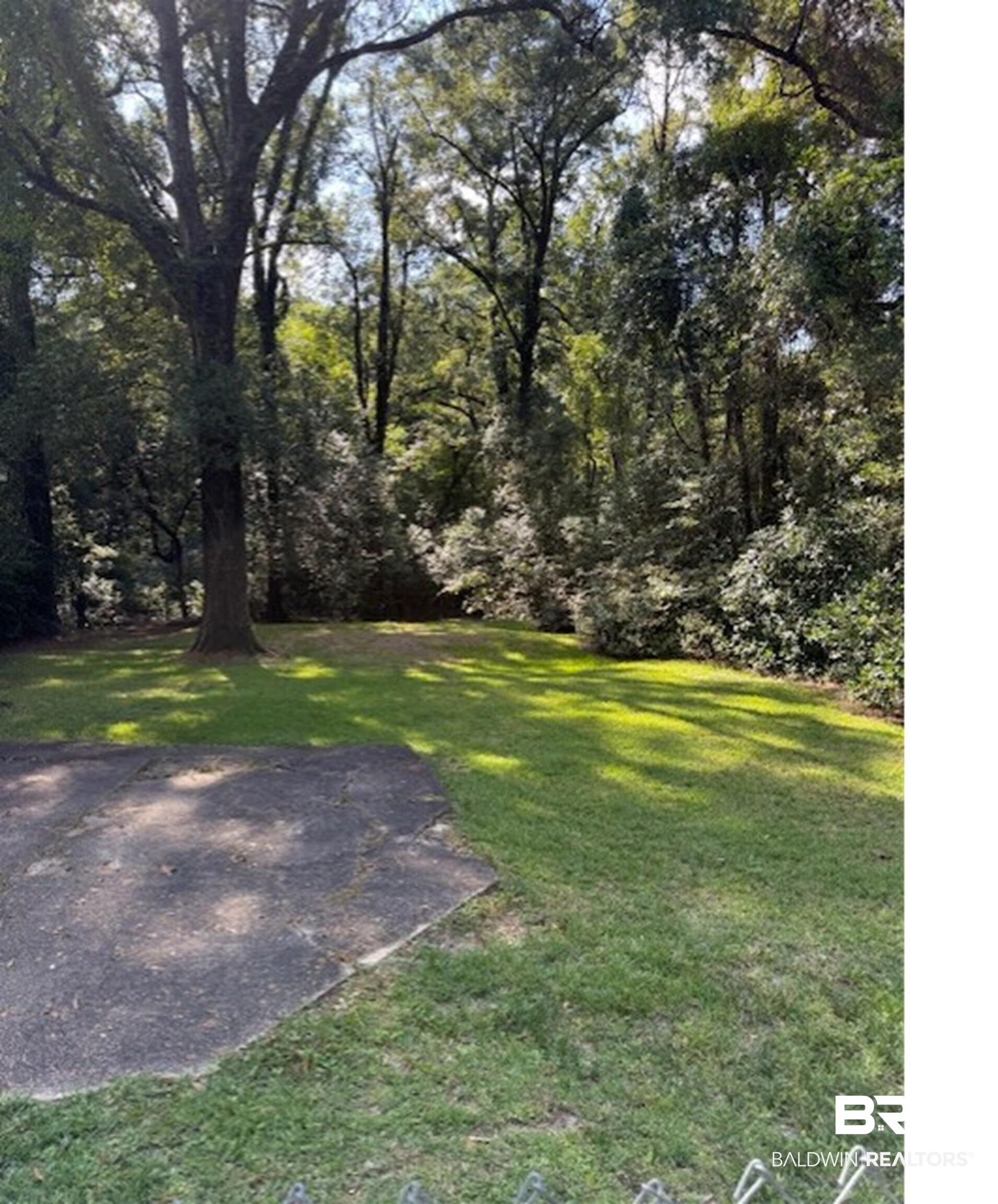 1809 Harris Road Mobile, AL 36618 - Photo 11 of 11 View of grassy yard