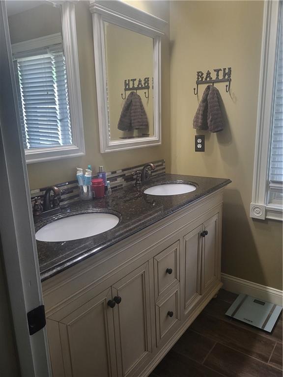 822 Southwest Lighthouse Point Lee's Summit, MO 64082 - Photo 24 of 37