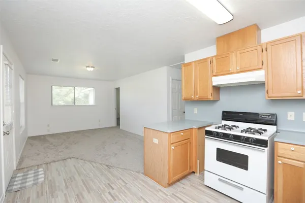 $2,600 | 18419 Buddy Riley Boulevard, Magnolia, TX 77354