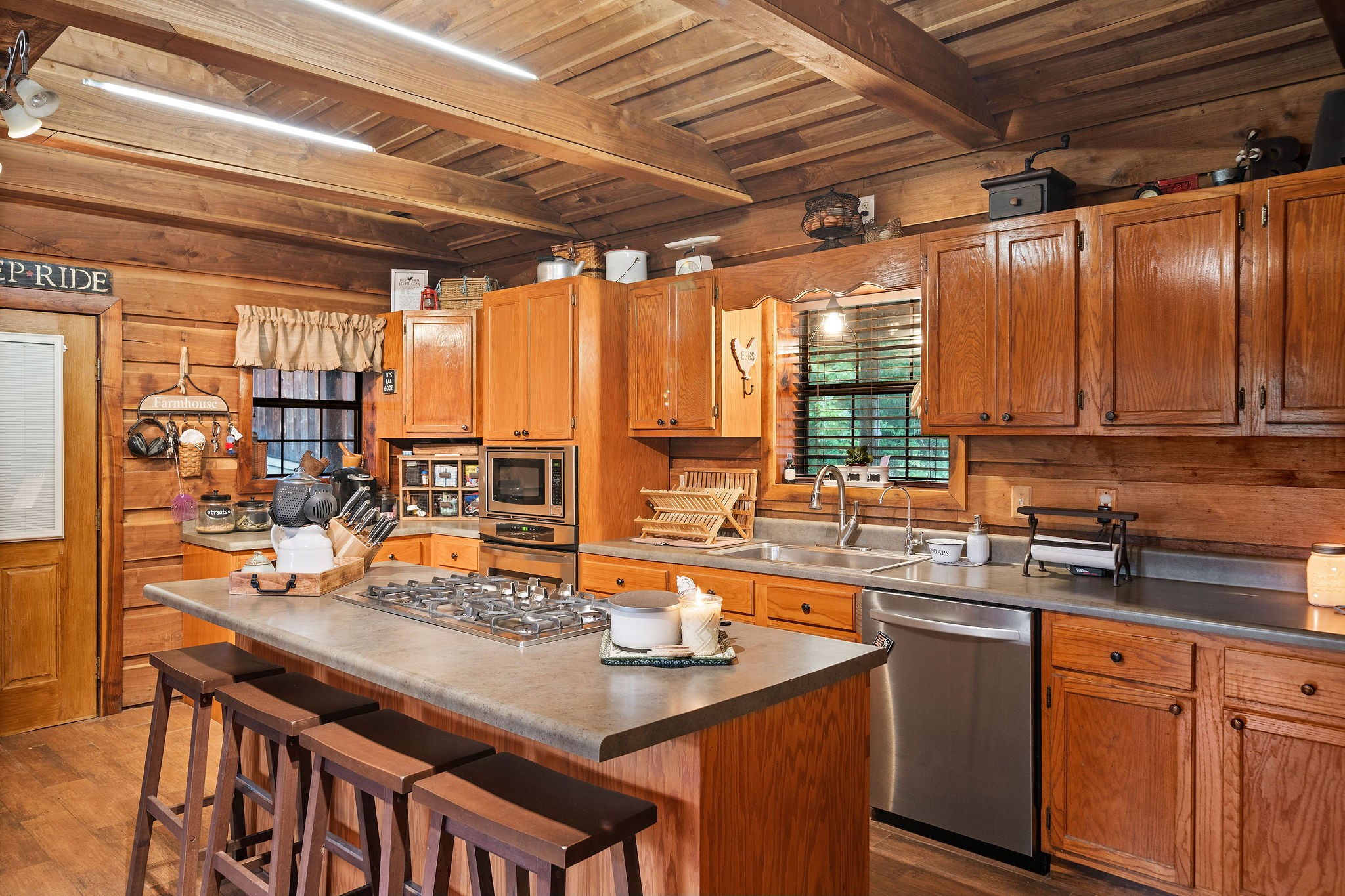 1682 Judy Branch Road McEwen, TN 37101 - Photo 7 of 42 Gallery Image 7