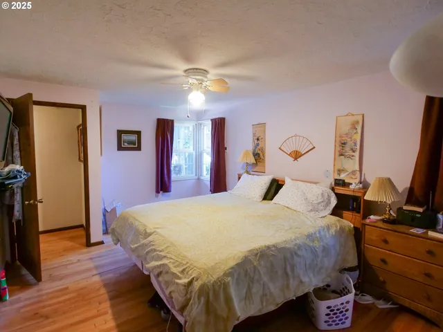 $599,900 | 1801 Southeast 176th Avenue, Portland, OR 97233