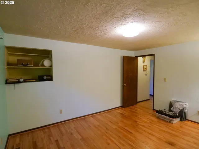 $599,900 | 1801 Southeast 176th Avenue, Portland, OR 97233