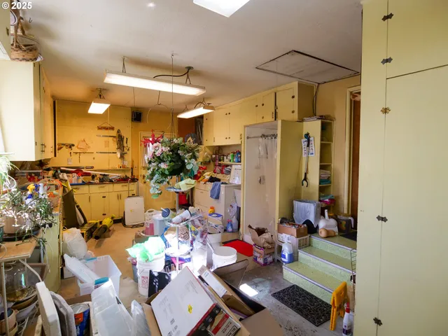 $599,900 | 1801 Southeast 176th Avenue, Portland, OR 97233