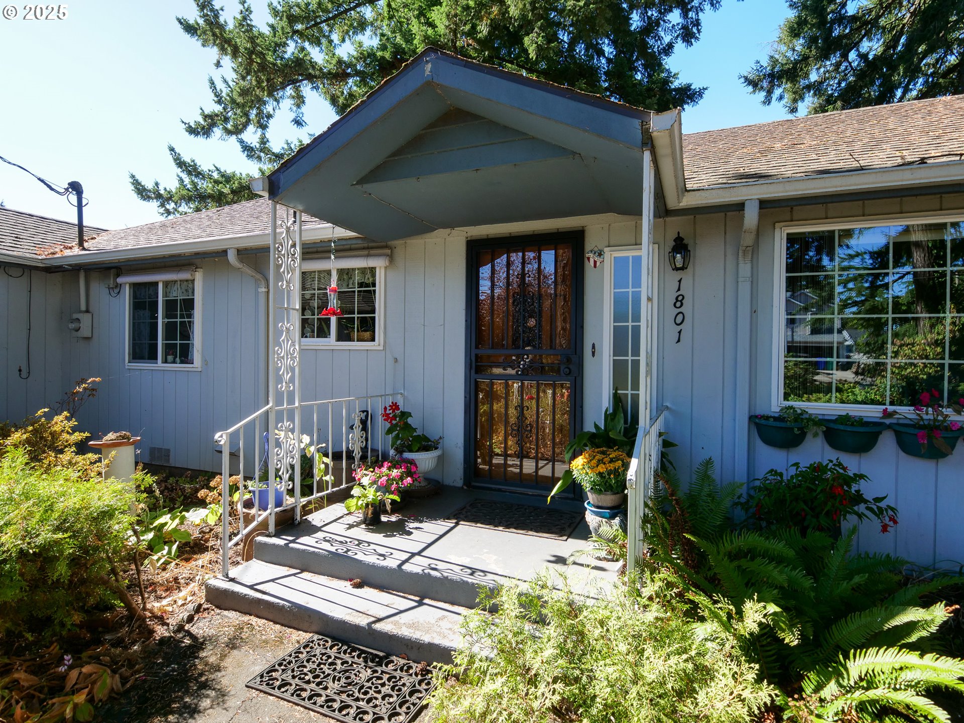 1801 Southeast 176th Avenue Portland, OR 97233 - Photo 2 of 39