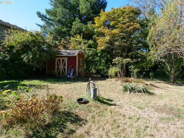 $599,900 | 1801 Southeast 176th Avenue, Portland, OR 97233