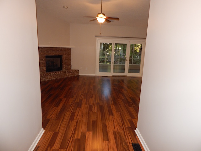 201 Red Cardinal Road Seneca, SC 29672 - Photo 4 of 33