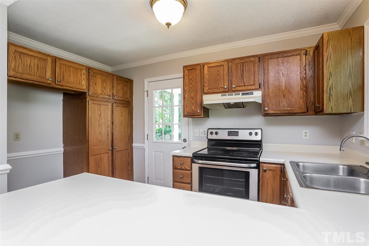 2808 Jonesbury Way Raleigh, NC 27604 - Photo 9 of 25