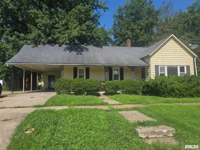 $121,300 | 419 North 21st Street, Herrin, IL 62948