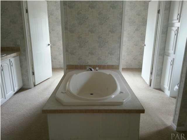 8438 Co Road DeFuniak Springs, FL 32433 - Photo 7 of 13 Gallery Image 7