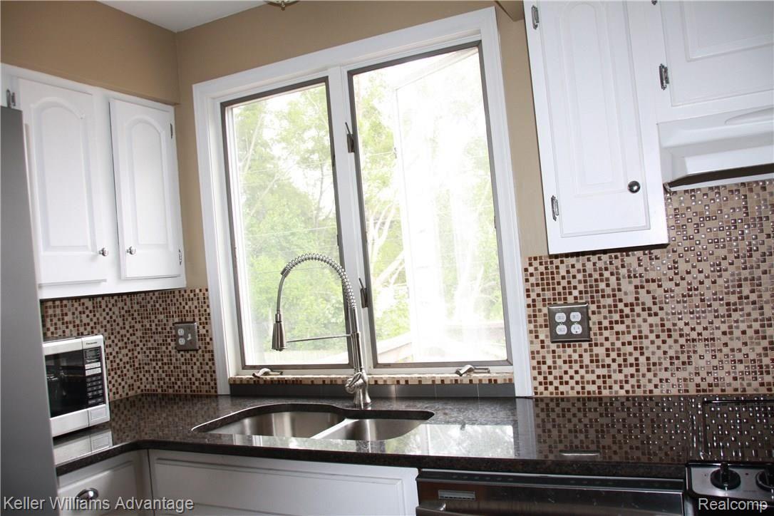560 Reed Street Northville, MI 48167 - Photo 12 of 31 IMG_0489.JPG