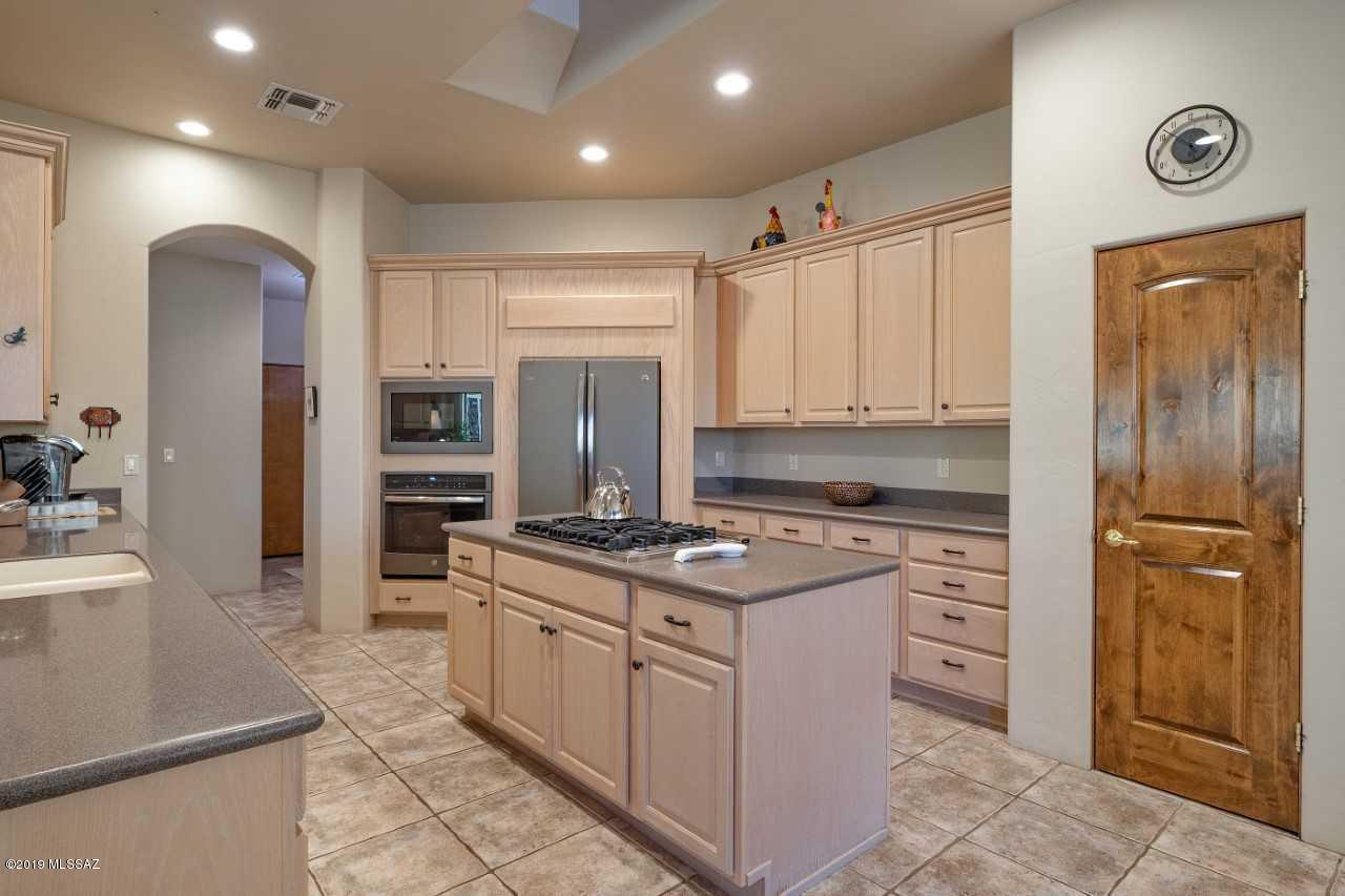 4375 East Pinnacle Ridge Place Tucson, AZ 85718 - Photo 12 of 32 Gallery Image 12