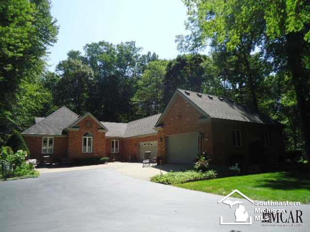 8560 Jackman Road Temperance, MI 48182 - Photo 1 of 33