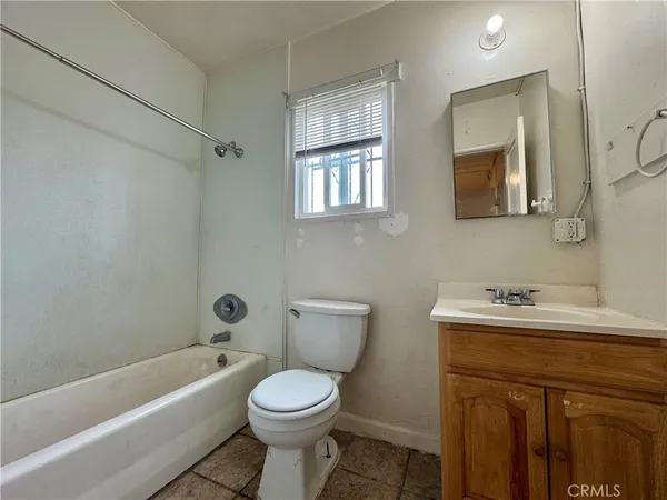 $1,650 | 12616 Lambert Road, Unit 5, Whittier, CA 90602