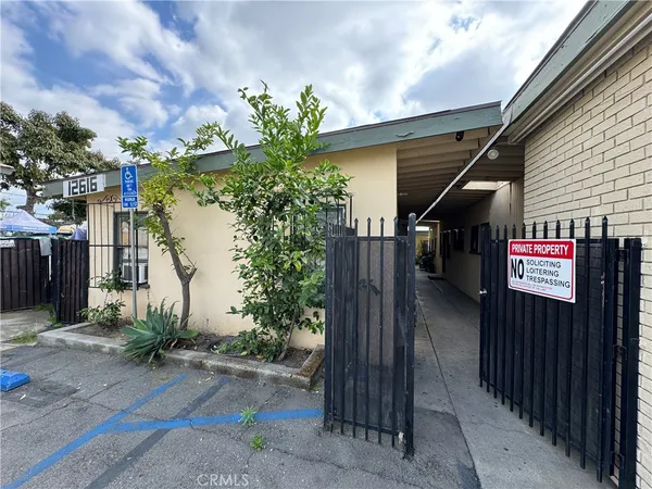 $1,650 | 12616 Lambert Road, Unit 5, Whittier, CA 90602