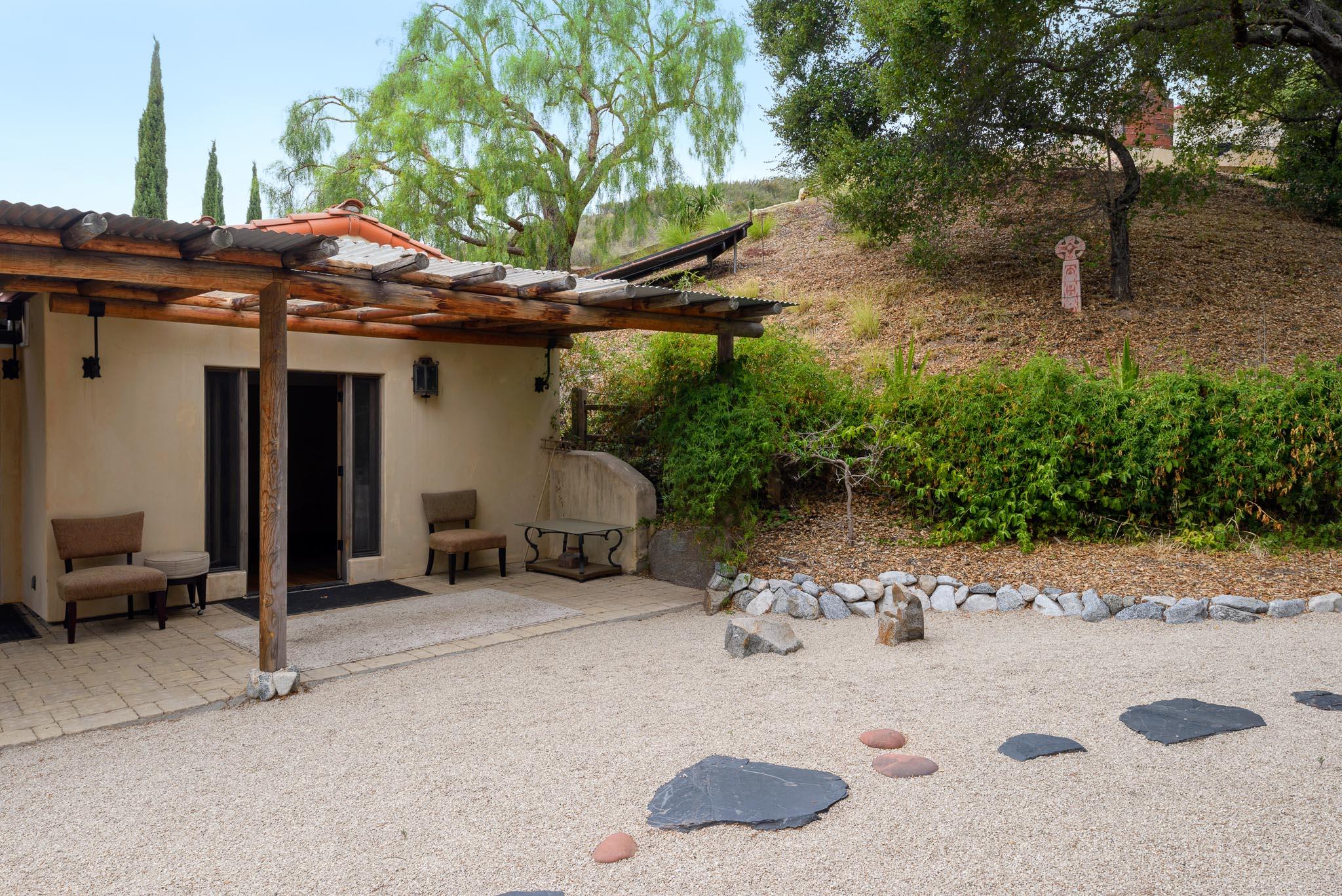 1581 San Roque Road Santa Barbara, CA 93105 - Photo 17 of 45 Guest Home Rear Yard_2