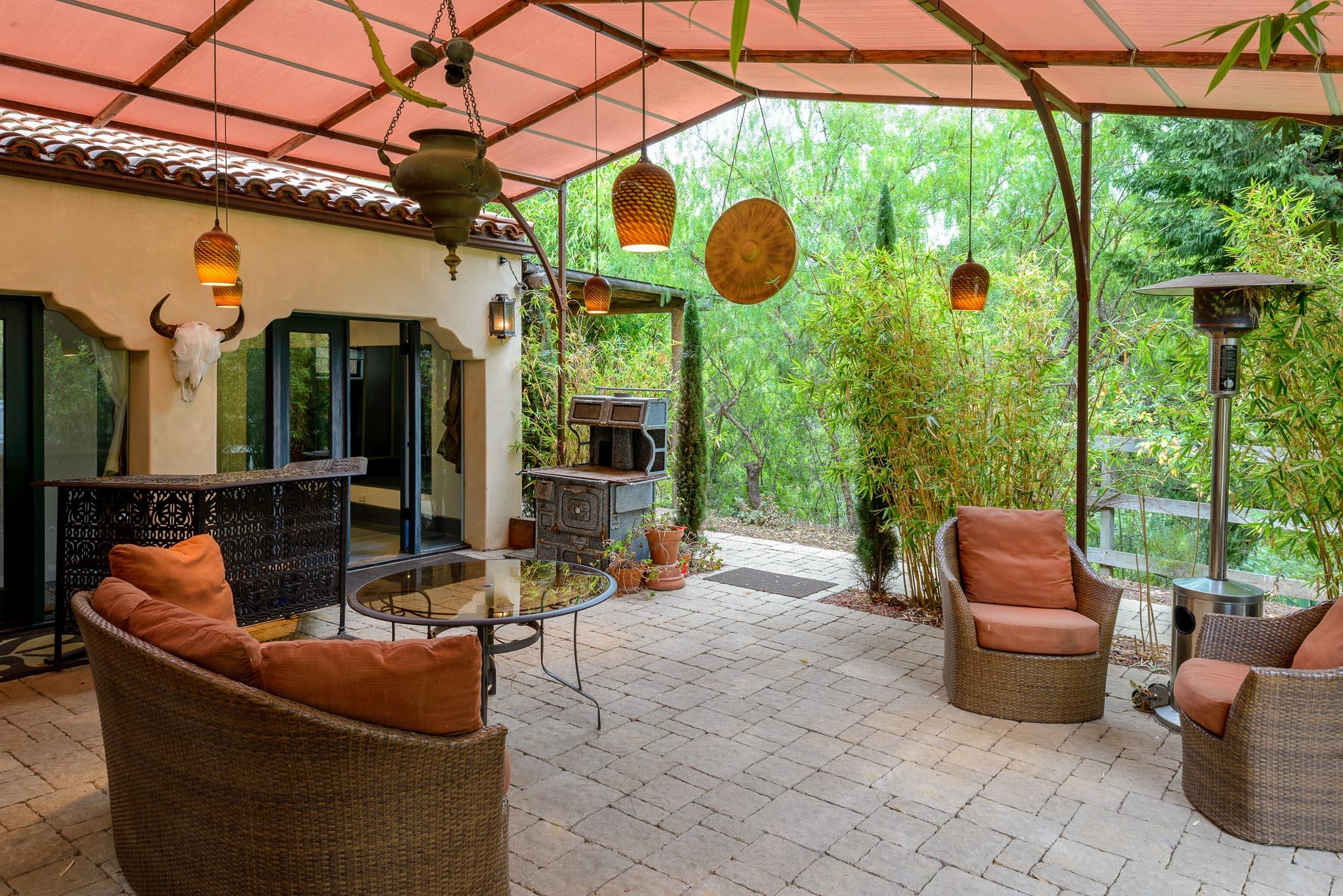1581 San Roque Road Santa Barbara, CA 93105 - Photo 19 of 45 Guest House Patio