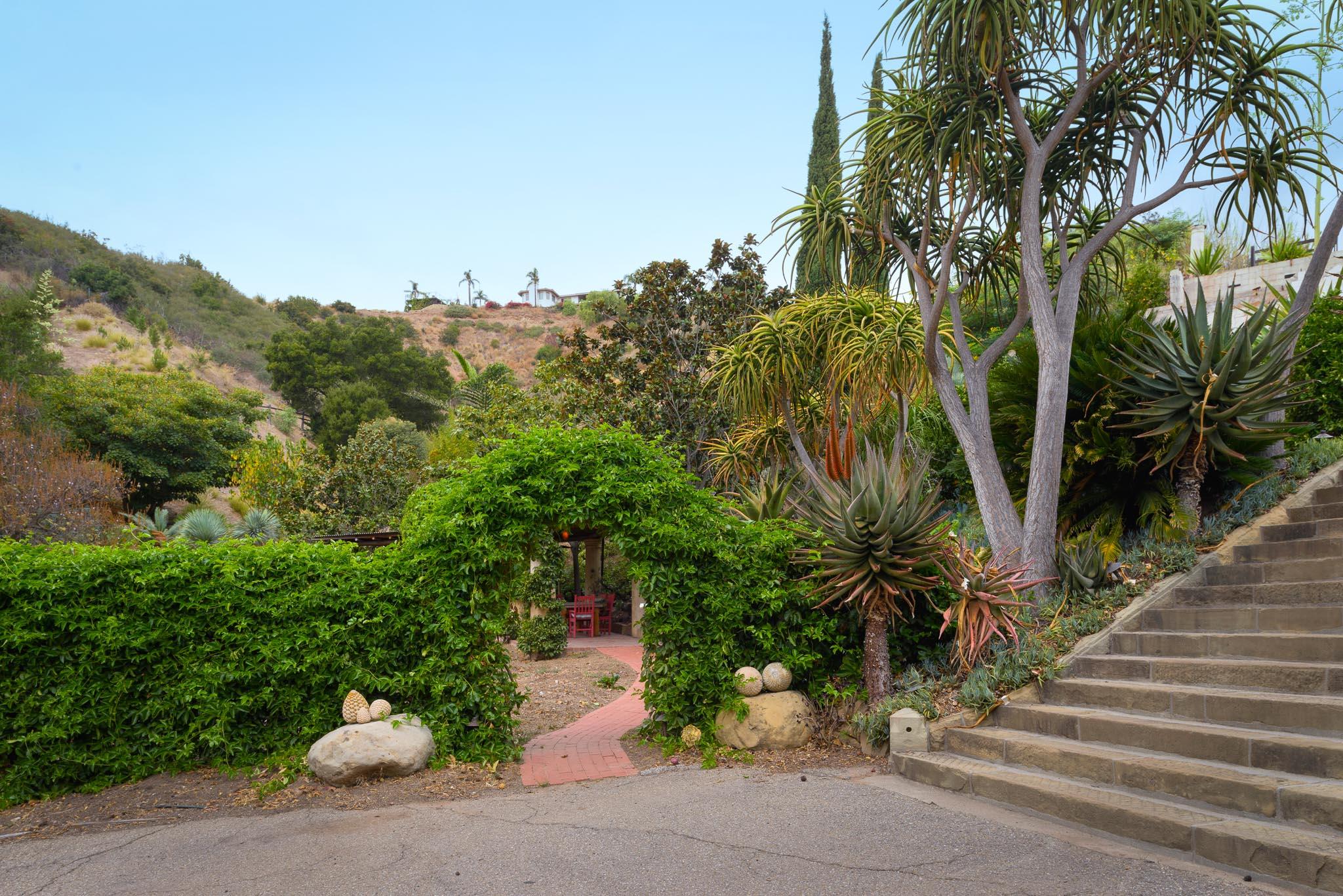 1581 San Roque Road Santa Barbara, CA 93105 - Photo 39 of 45 Main Stairway