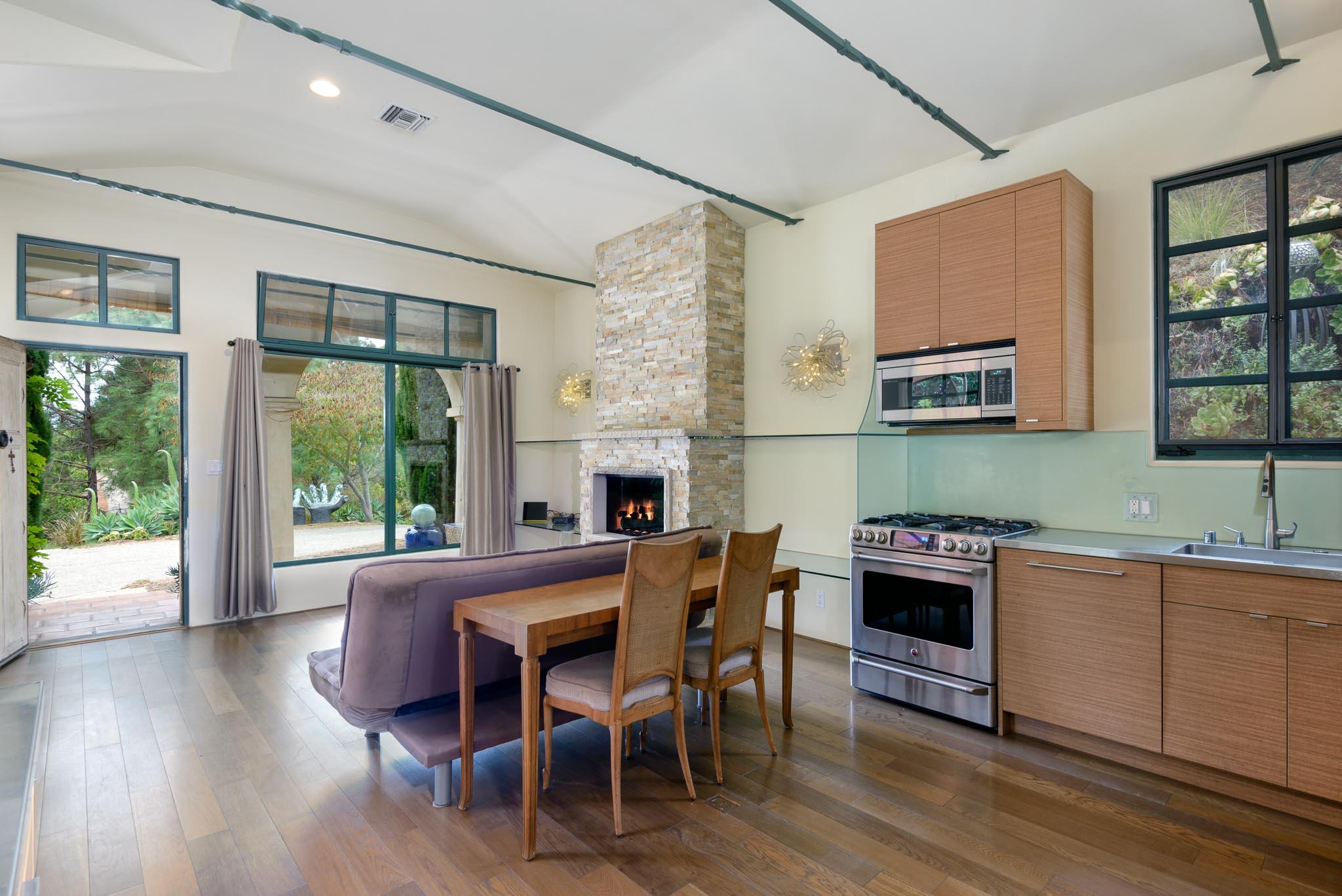 1581 San Roque Road Santa Barbara, CA 93105 - Photo 9 of 45 Living/Kitchen