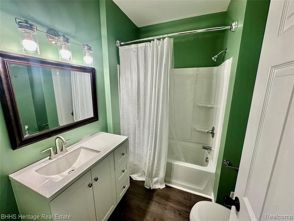 5435 Byron Road Howell, MI 48855 - Photo 13 of 30