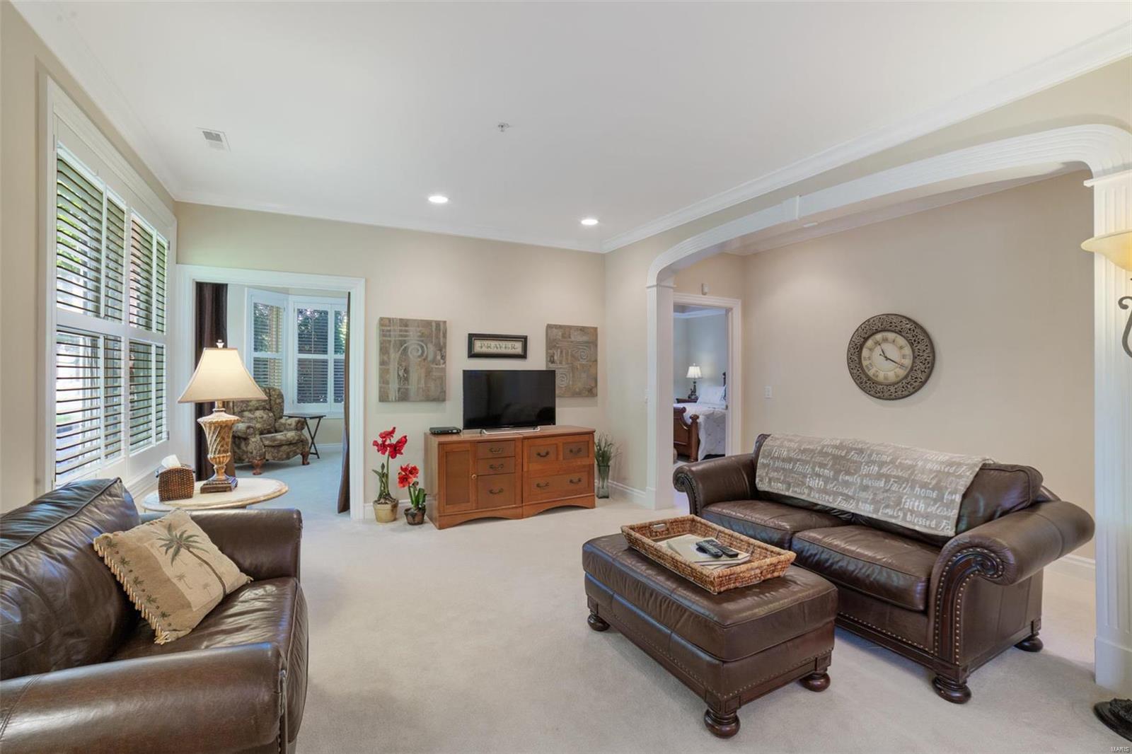 750 South Hanley Road, Unit 160 St. Louis, MO 63105 - Photo 11 of 19 Gallery Image 11