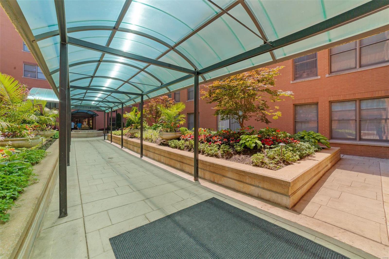 750 South Hanley Road, Unit 160 St. Louis, MO 63105 - Photo 19 of 19 Gallery Image 19