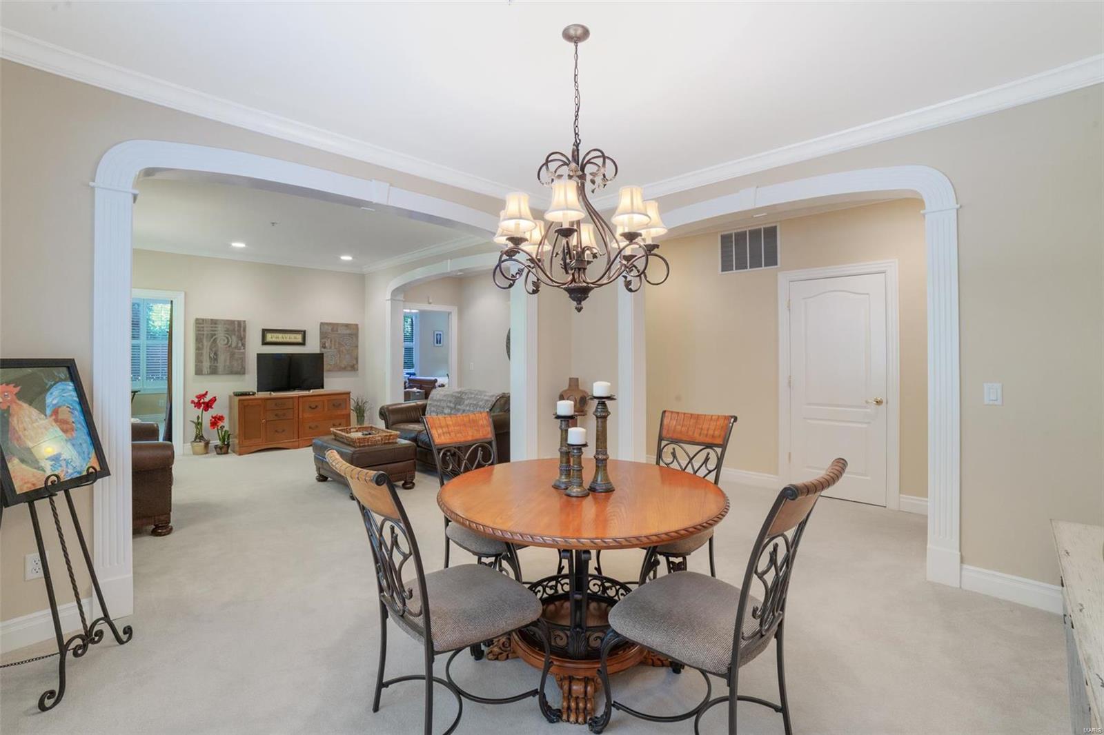 750 South Hanley Road, Unit 160 St. Louis, MO 63105 - Photo 10 of 19 Gallery Image 10