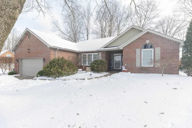 $315,000 | 4422 Summer Creek Lane, Newburgh, IN 47630