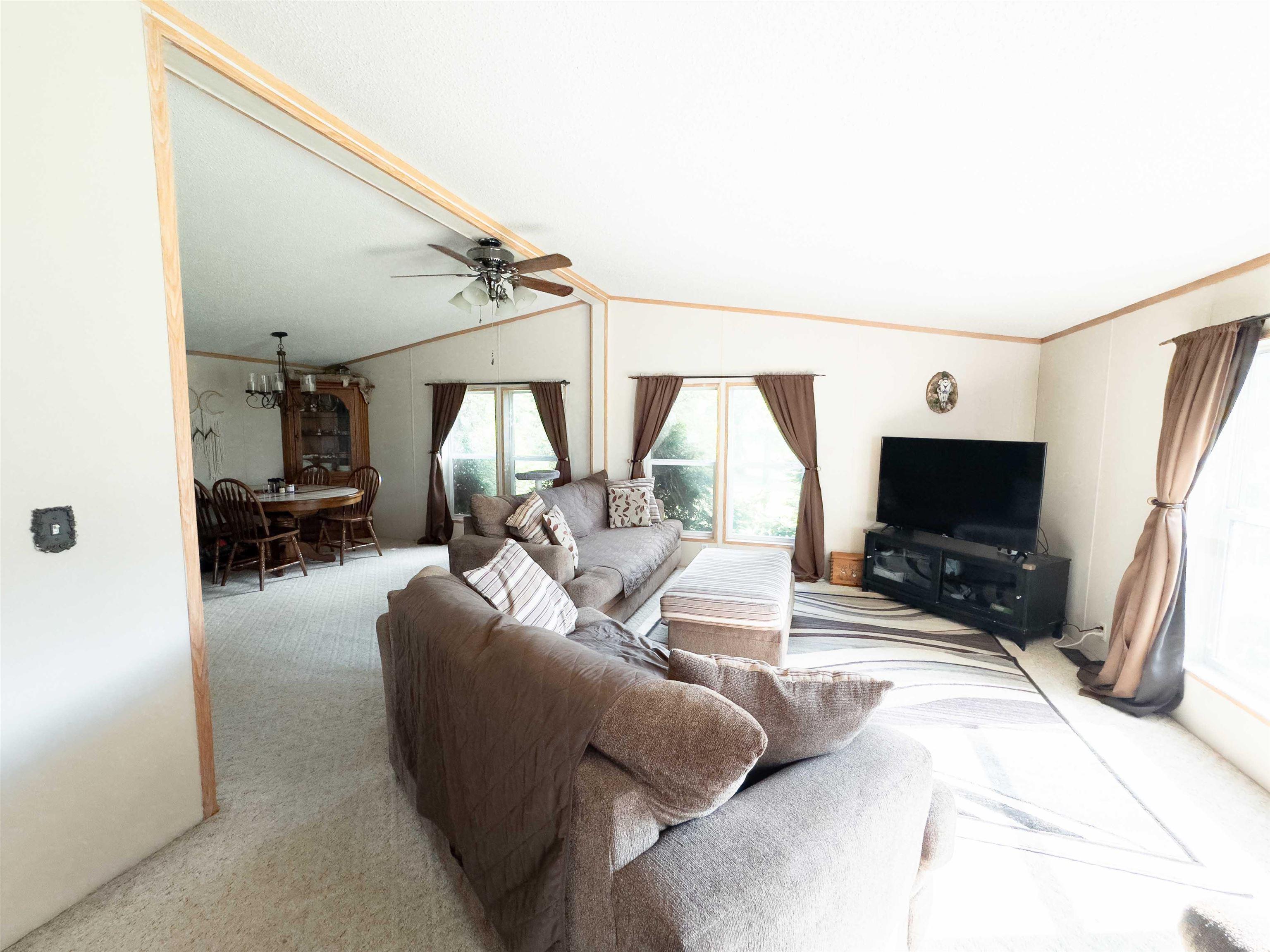 2191 Spice Valley Road Mitchell, IN 47446 - Photo 4 of 23 Gallery Image 4