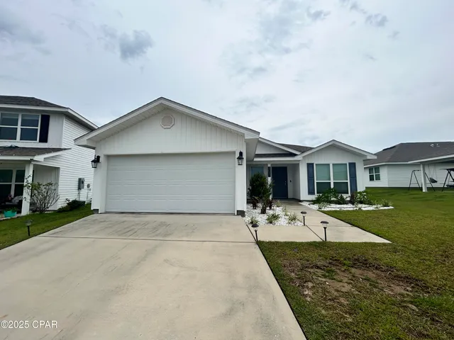 $2,050 | 4047 Brighton Blvd., Panama City, FL 32404