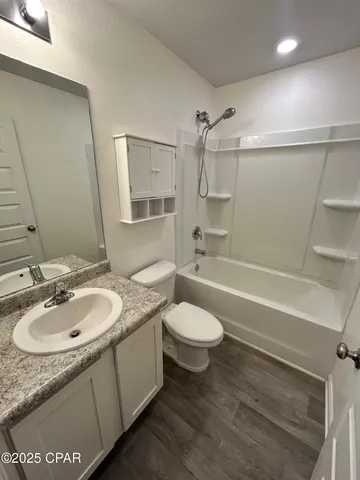 $2,050 | 4047 Brighton Blvd., Panama City, FL 32404