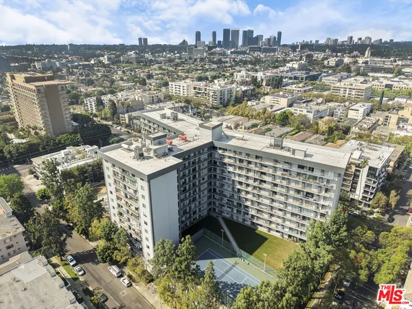 $6,750 | 100 South Doheny Drive, Unit 805, Los Angeles, CA 90048