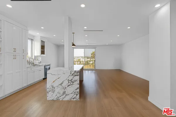 $6,750 | 100 South Doheny Drive, Unit 805, Los Angeles, CA 90048