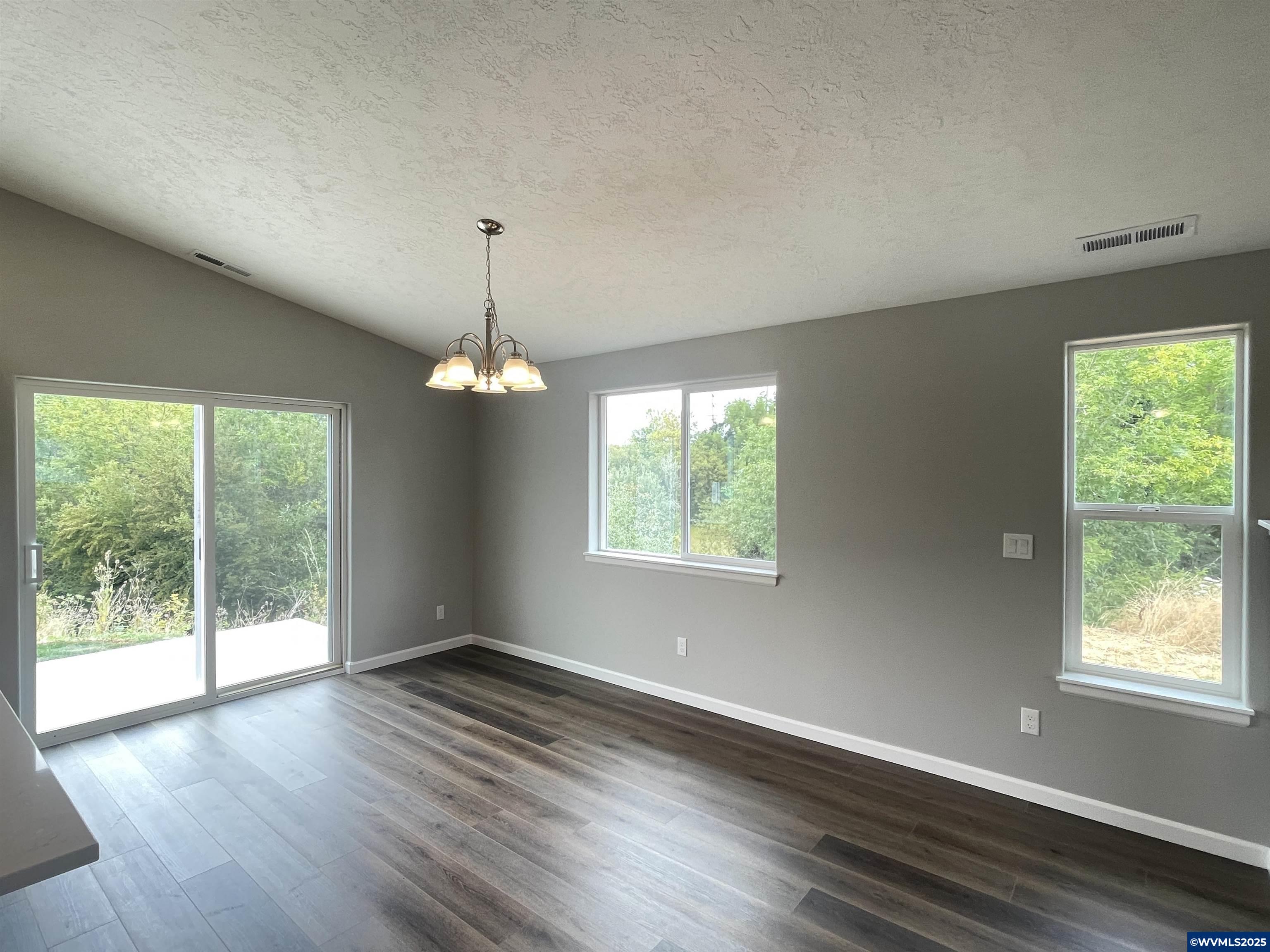 1230 Southwest Hop Street Albany, OR 97321 - Photo 21 of 41