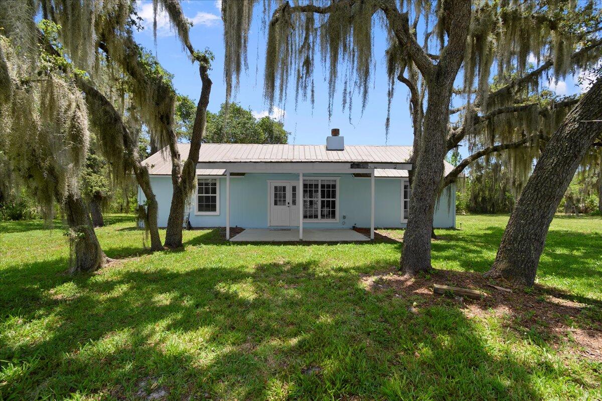 8951 Southwest Fox Brown Road Indiantown, FL 34956 - Photo 1 of 34 Front of home