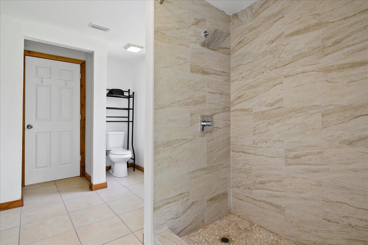 8951 Southwest Fox Brown Road Indiantown, FL 34956 - Photo 19 of 34 Primary Bathroom