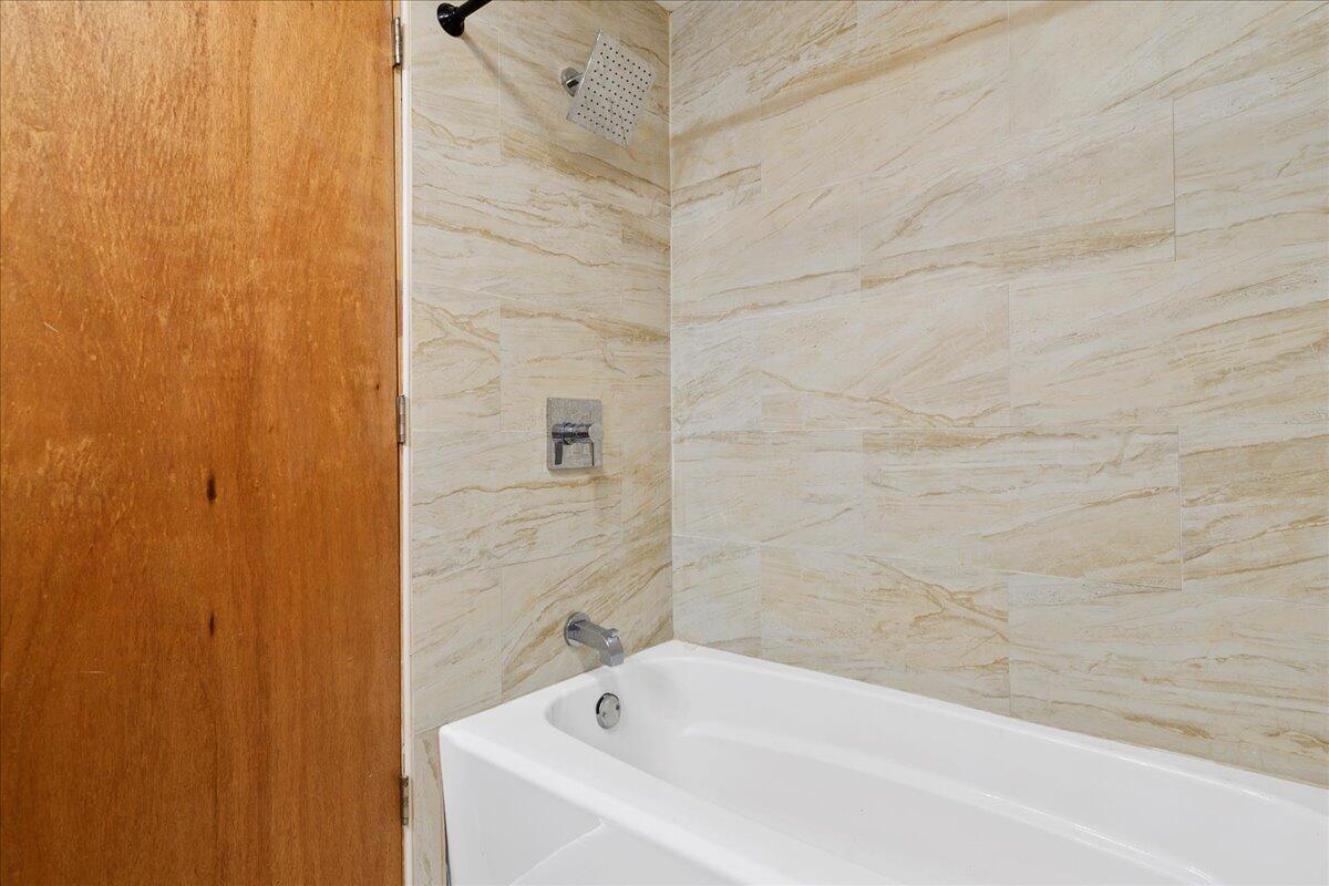 8951 Southwest Fox Brown Road Indiantown, FL 34956 - Photo 24 of 34 2nd Bathroom