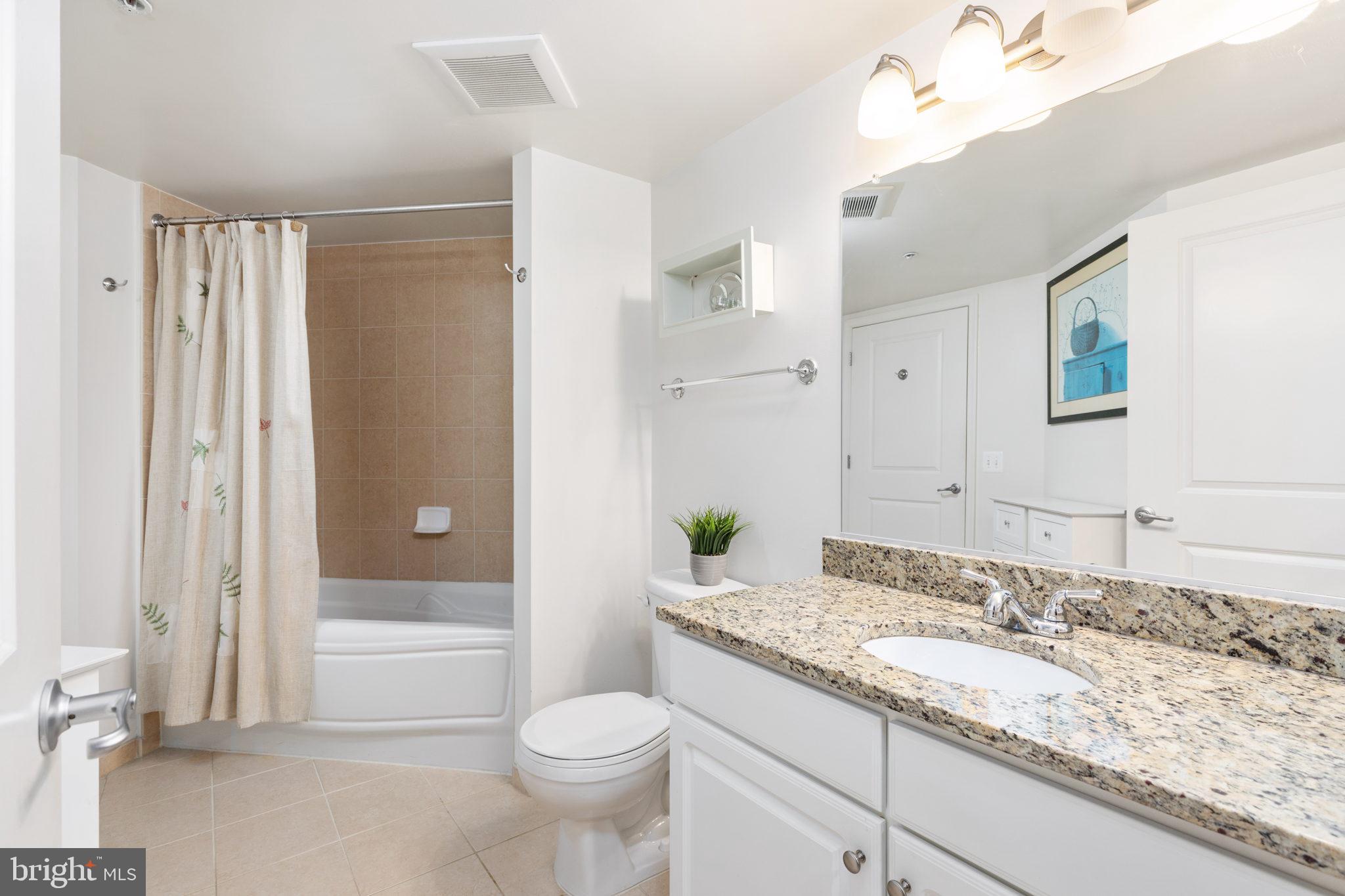 11800 Sunset Hills Road, Unit 415 Reston, VA 20190 - Photo 14 of 51 Full Bathroom #2 | Main Level