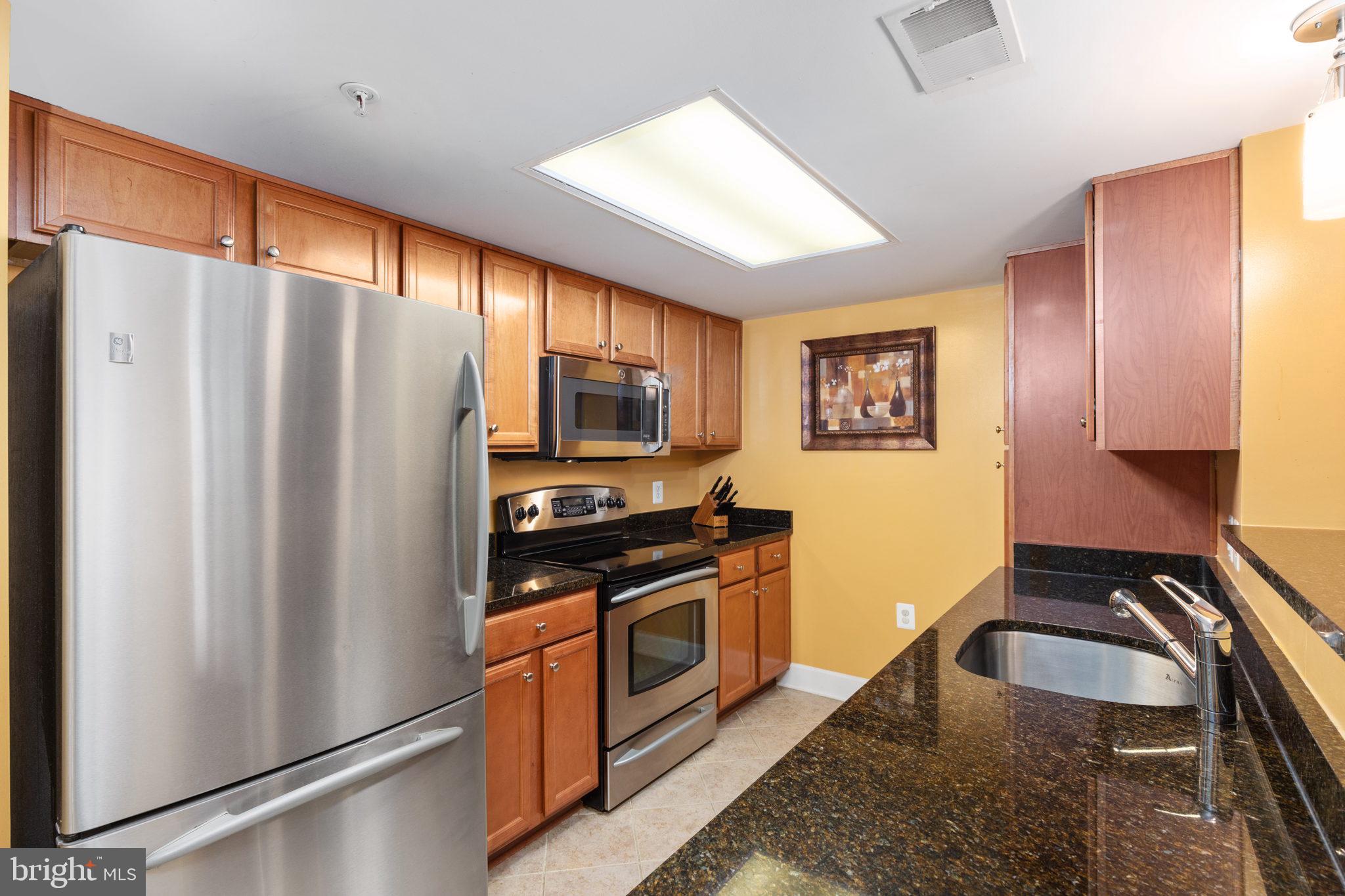 11800 Sunset Hills Road, Unit 415 Reston, VA 20190 - Photo 8 of 51 Kitchen | Main Level