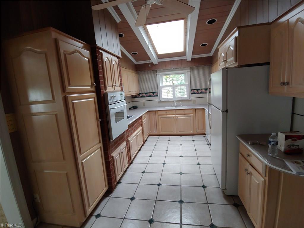 204 Wicklow Road Winston-Salem, NC 27106 - Photo 11 of 24 Gallery Image 11