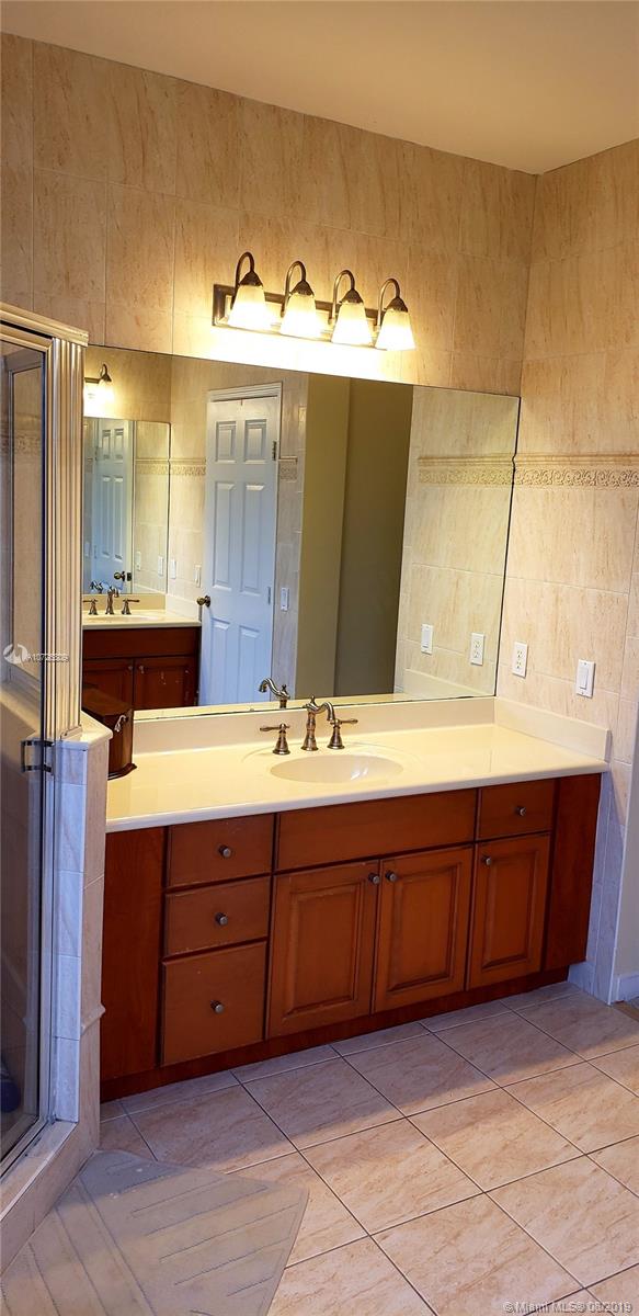 13989 Southwest 155th Terrace Miami, FL 33177 - Photo 17 of 25