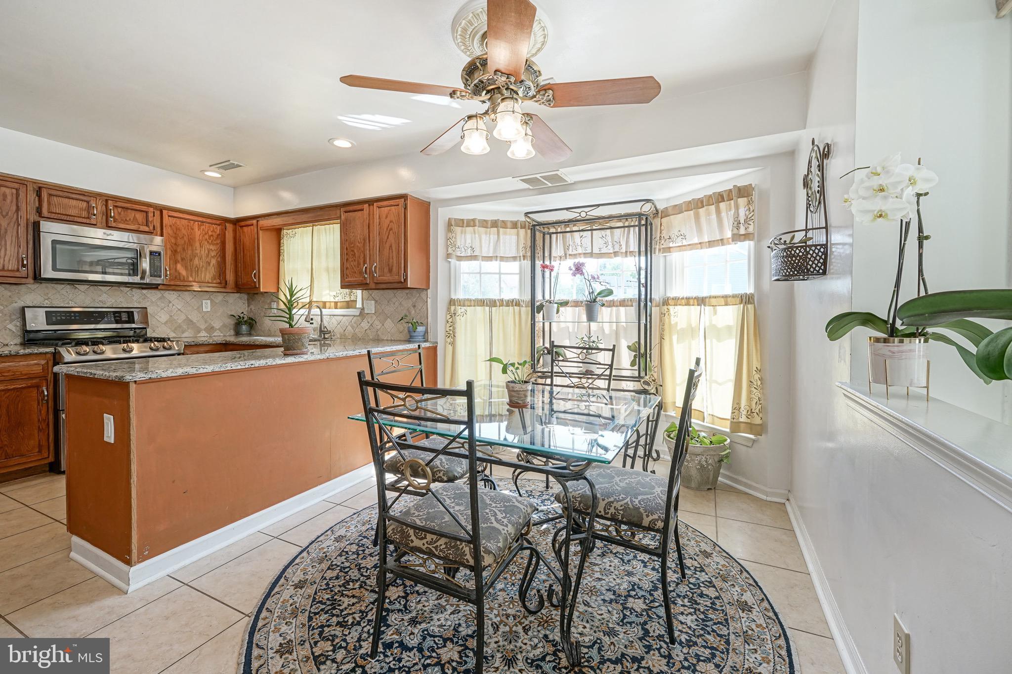 8 Saw Mill Road Sewell, NJ 08080 - Photo 20 of 51 Kitchen