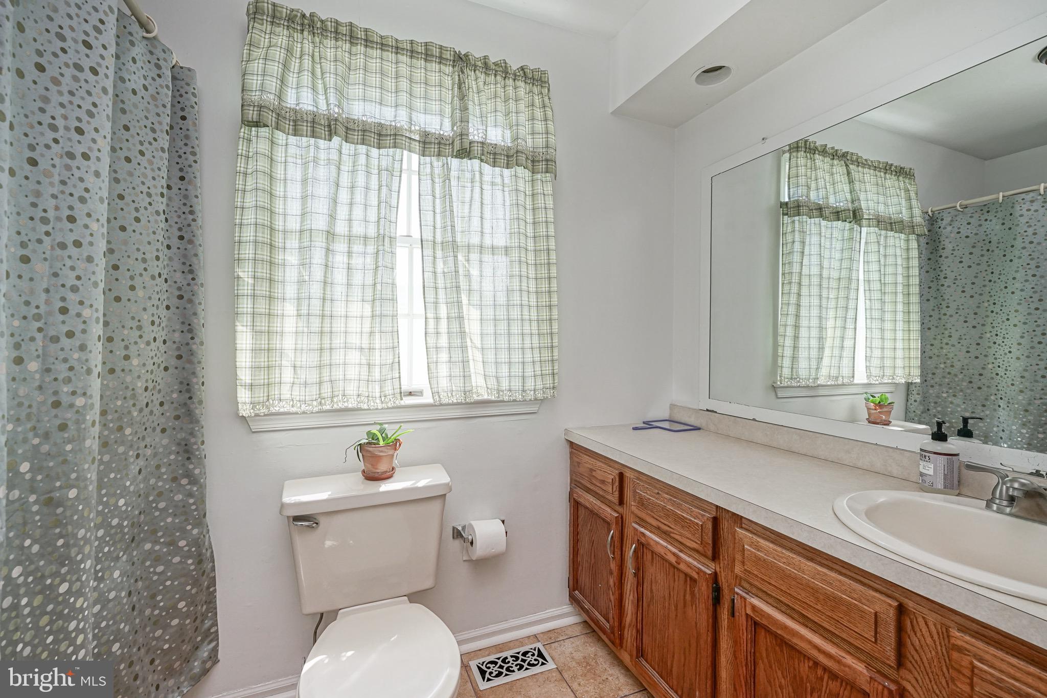 8 Saw Mill Road Sewell, NJ 08080 - Photo 39 of 51 bathroom