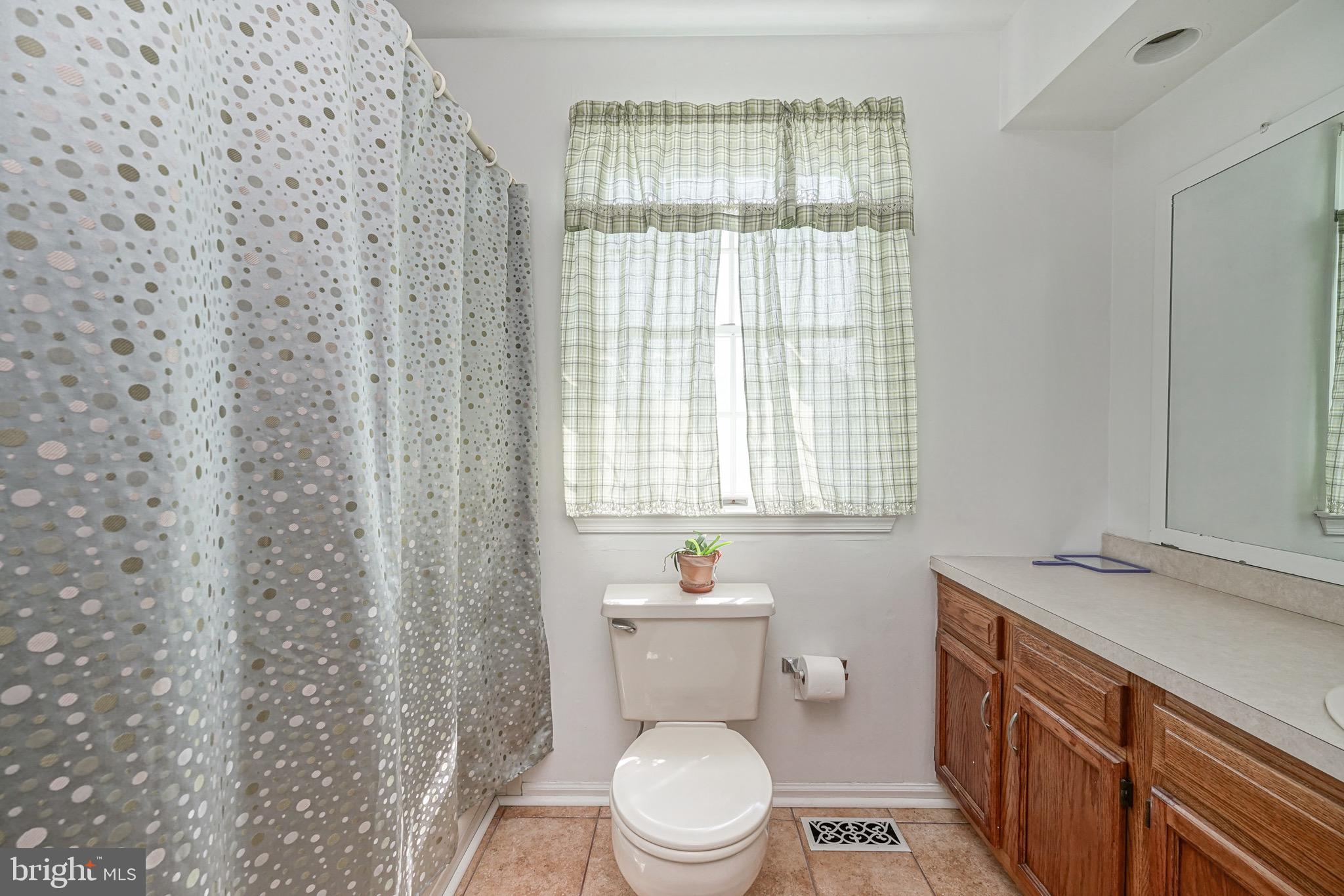 8 Saw Mill Road Sewell, NJ 08080 - Photo 41 of 51 bathroom