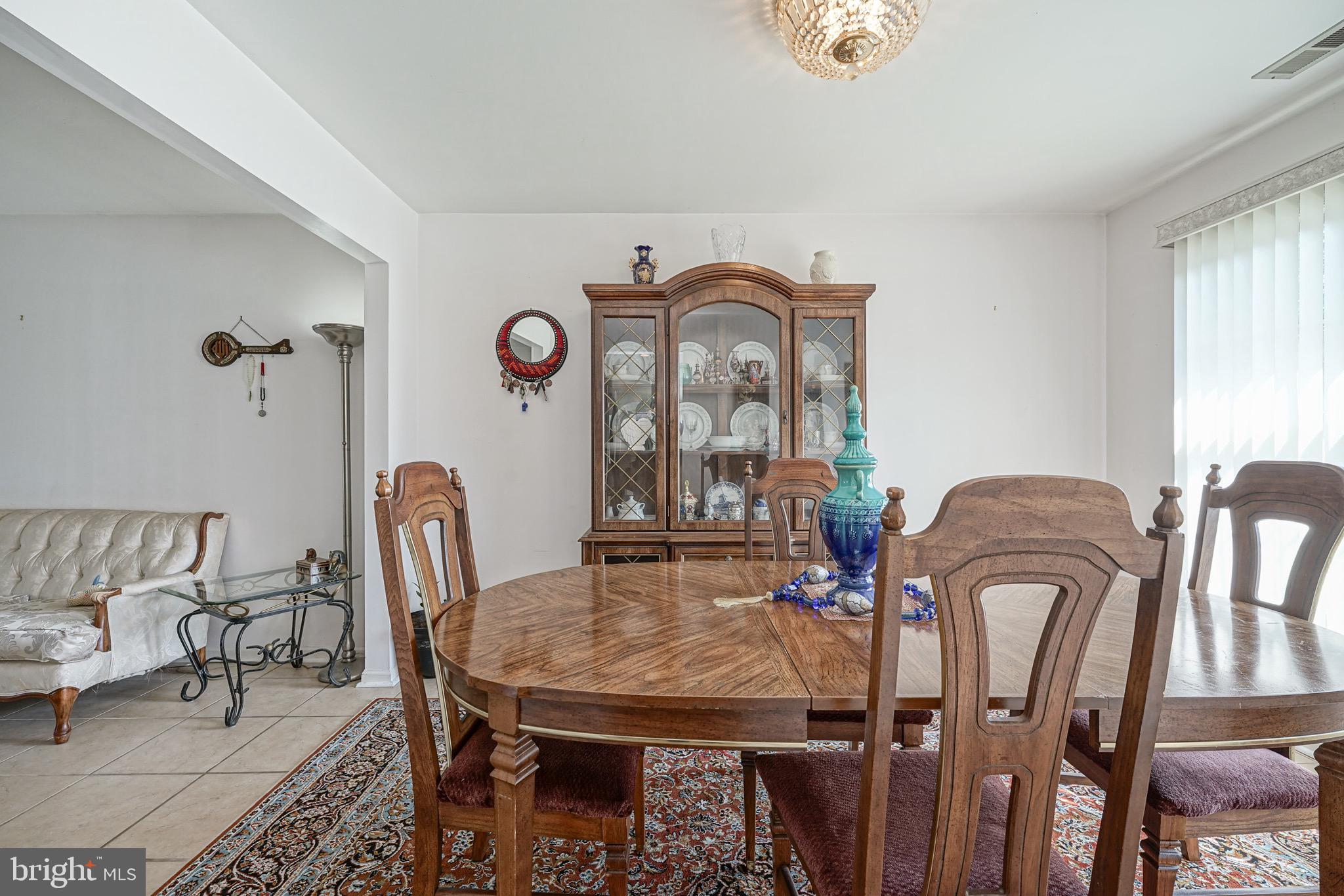 8 Saw Mill Road Sewell, NJ 08080 - Photo 10 of 51 Dining room