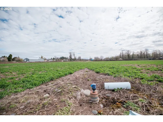 $1,600,000 | 215 South 1st Avenue, Stayton, OR 97383