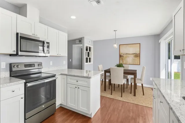 $349,500 | 1404 Shadow Creek Place, Brandon, FL 33510