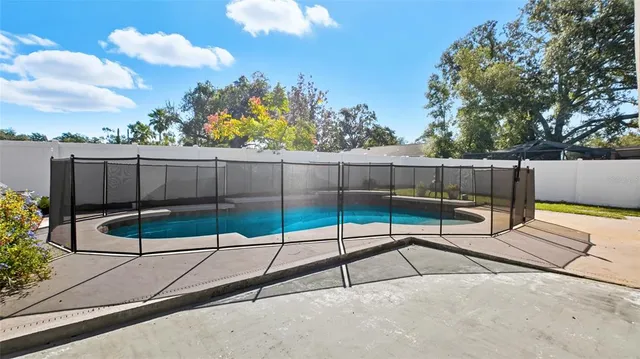 $349,500 | 1404 Shadow Creek Place, Brandon, FL 33510