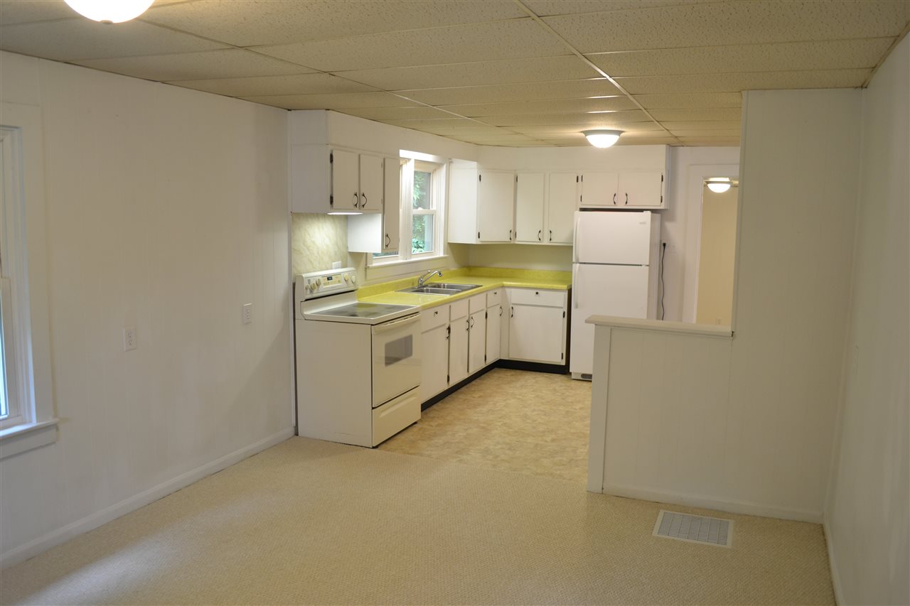7875 West Elwren Road Bloomington, IN 47403 - Photo 3 of 18 Gallery Image 3